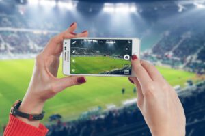 Frauen im Fußball? Spätestens seit der EM 2022 nicht mehr länger nur als Zuschauerin.